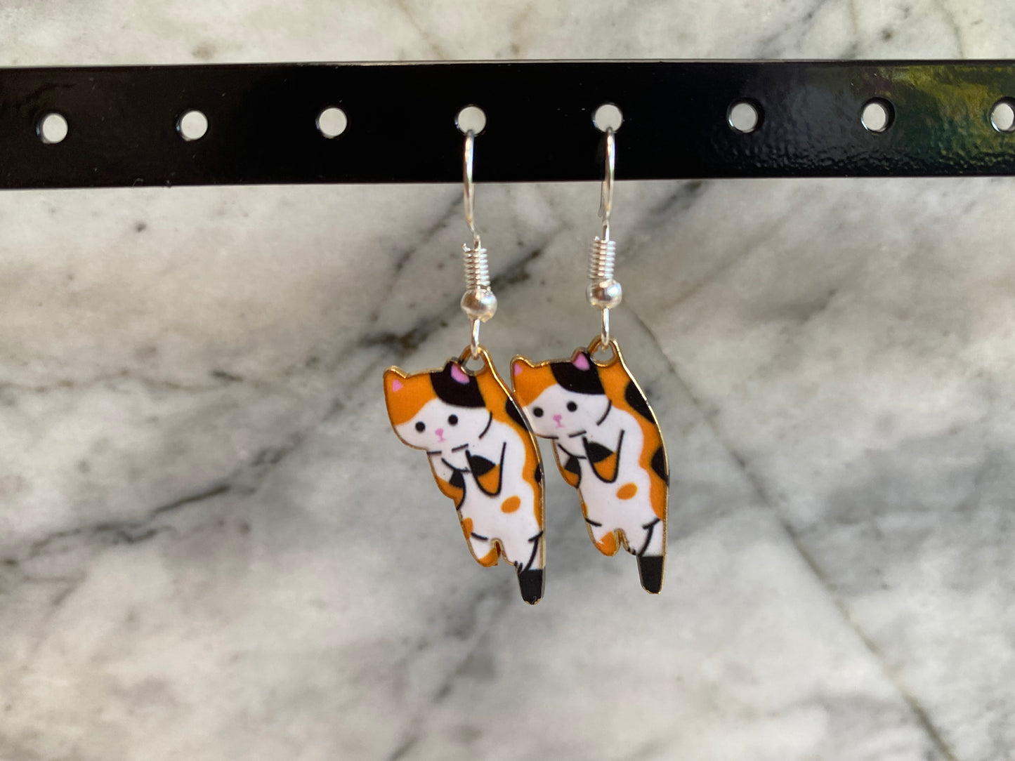 Dangling Cat Scruff Drop Earrings