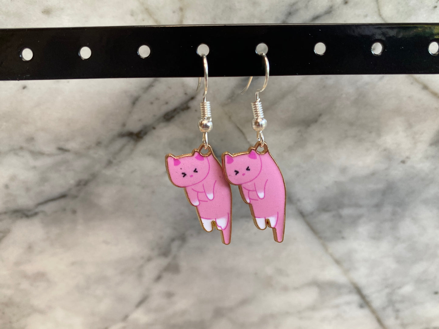 Dangling Cat Scruff Drop Earrings