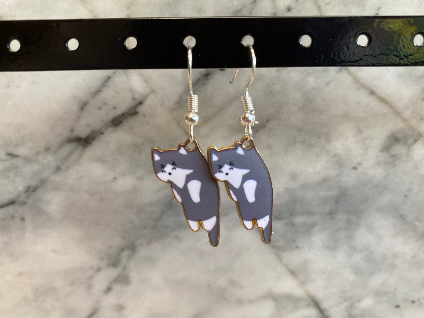 Dangling Cat Scruff Drop Earrings